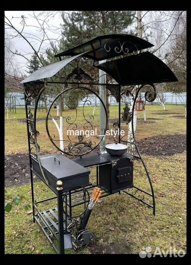 Мангал с крышей