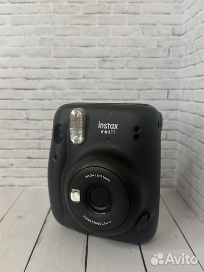 Фотоаппарат instax mini 11 black