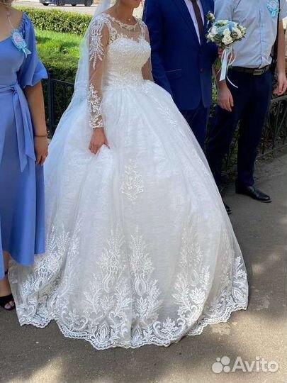 Свадебное платье