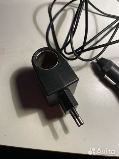 Автомобильный адаптер питания для плееров