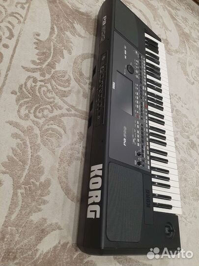 Korg PA600