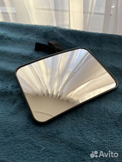 Зеркало для наблюдения за ребенком