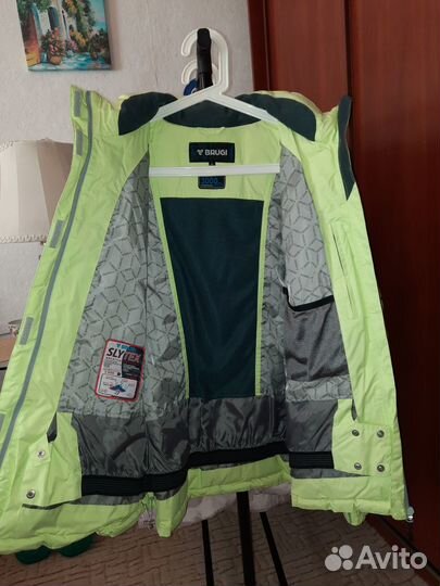 Куртка женская горнолыжная новая Италия