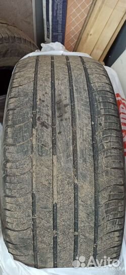 Michelin Latitude Tour HP 235/55 R17 99V