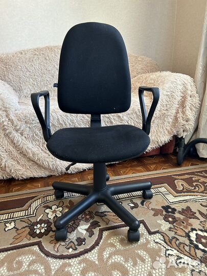 Компьютерное кресло