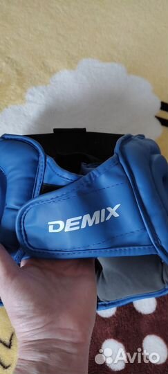 Шлем защитный детский. Бокс