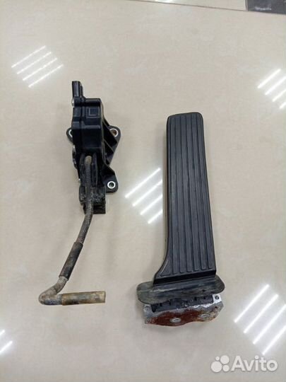 Педаль газа Lexus Ls460 USF40 1urfse 2007