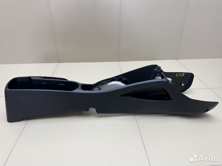 Центральная консоль Kia Rio 3