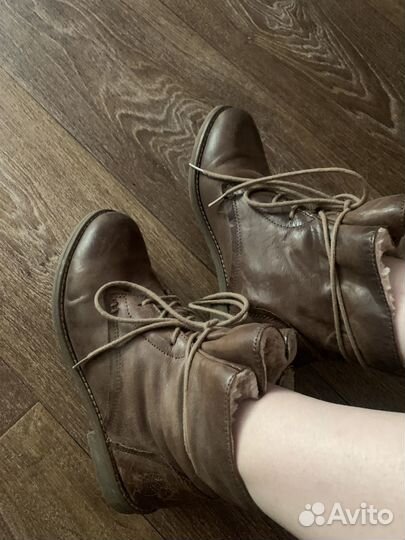 Ботинки жен 36