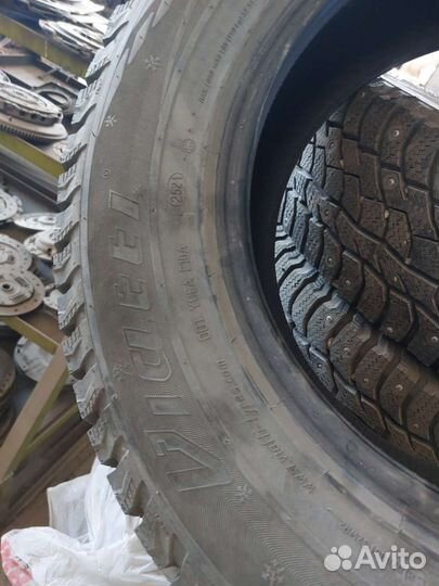 Viatti Bosco Nordico V-523 215/65 R16 T