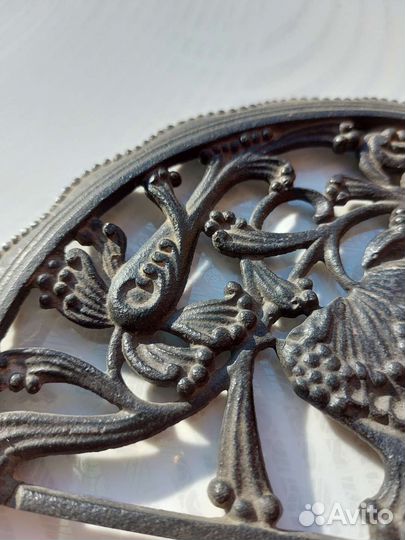 Решетка декоративная литая чугунная