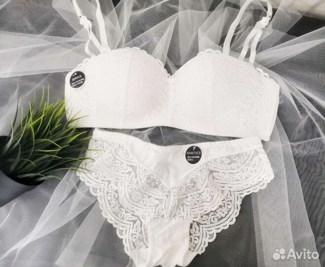 Шикарный комплект нижнего белья