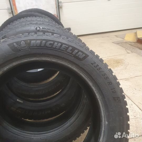 Michelin X-Ice North 4 SUV 235/55 R19