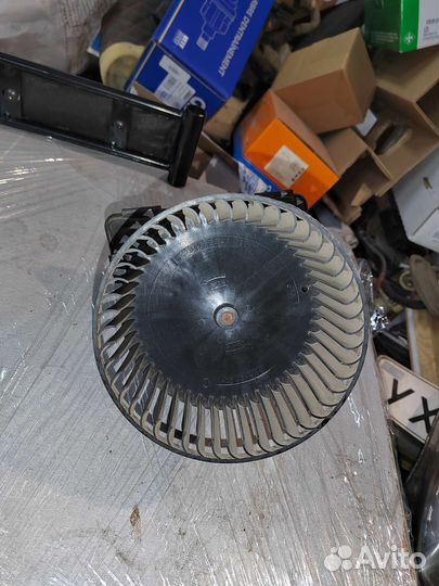 Моторчик печки Valeo для Opel Vectra B