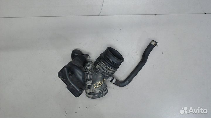 Патрубок воздушного фильтра Nissan Primera P12, 20