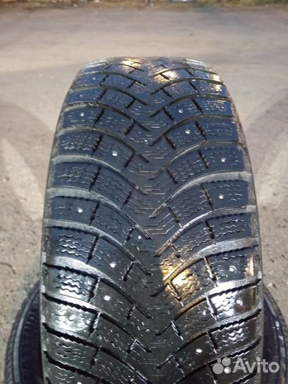 Michelin Latitude X-Ice North 215/70 R16 100T