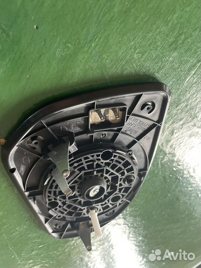 Зеркальный элемент kia rio 3