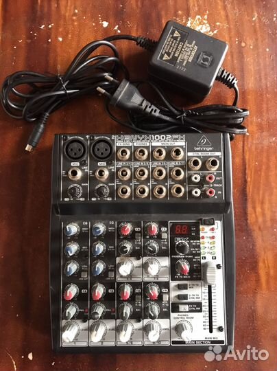 Микшерный пульт behringer xenyx1002fx