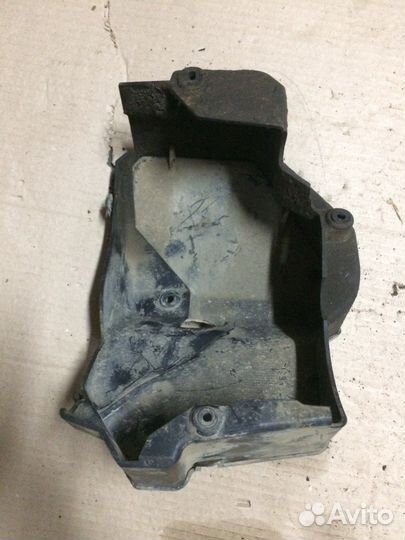 Кожух механизма кпп Ford Focus 2 1.6