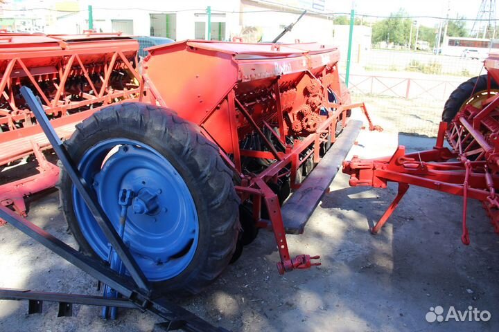 Сеялка Красная Звезда СЗТ-3.6А, 2006