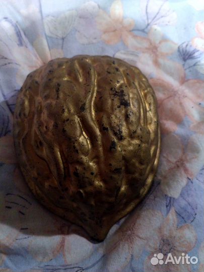 Пепельница Орех высота 4,5 см СССР