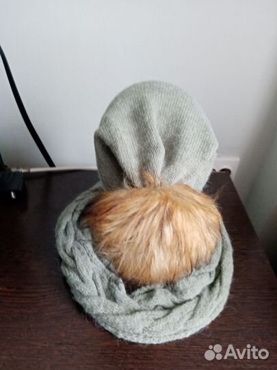 Комплект шапка и снуд женский
