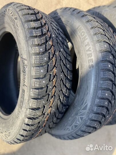 Ikon Tyres Autograph Ice 9 SUV 215/65 R17 103T