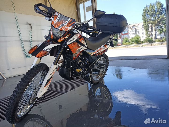 Продам Рейсер пантера 300