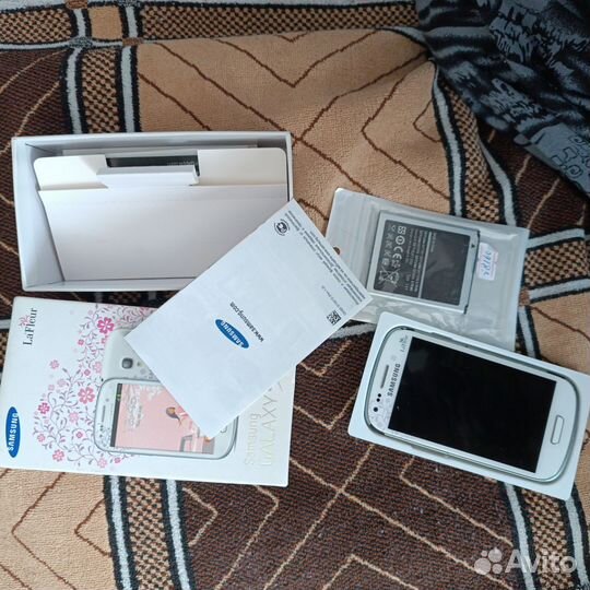 Samsung Galaxy S III mini GT-I8190, 8 ГБ