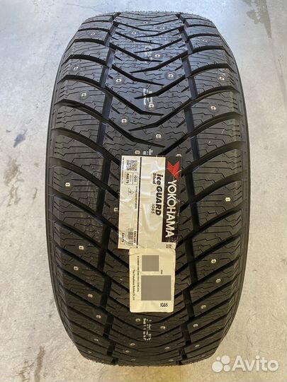 Yokohama IceGuard Stud IG65 295/40 R21 111T
