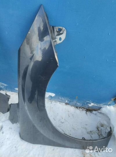 Два крыла на форд фокус