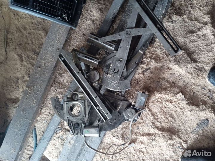 Стеклоподъемник