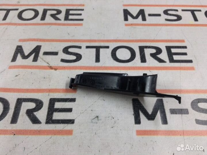 Накладка центральной консоли левая Mercedes-Benz