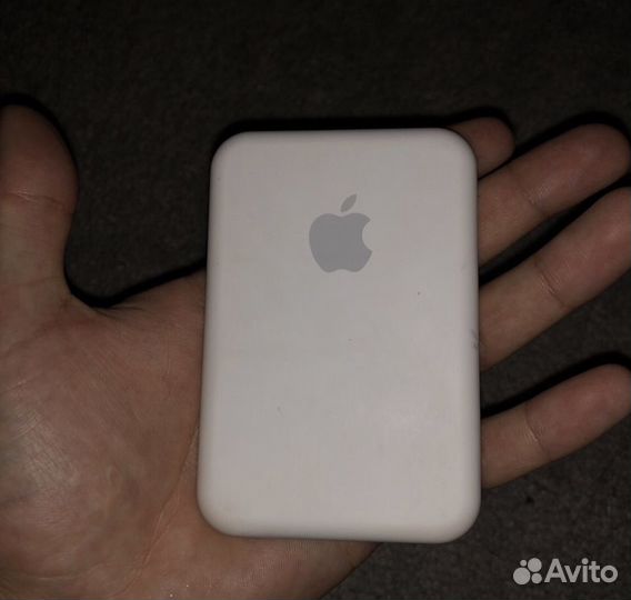 Повер банк apple