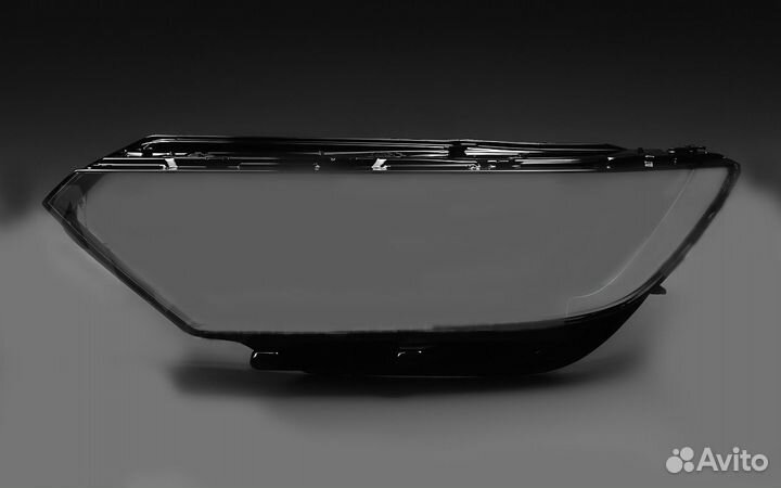 Стекло фары Volkswagen Passat B8 2015+ Левое/Прав