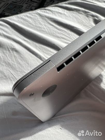 MacBook Pro 13 2020 m1 8/256