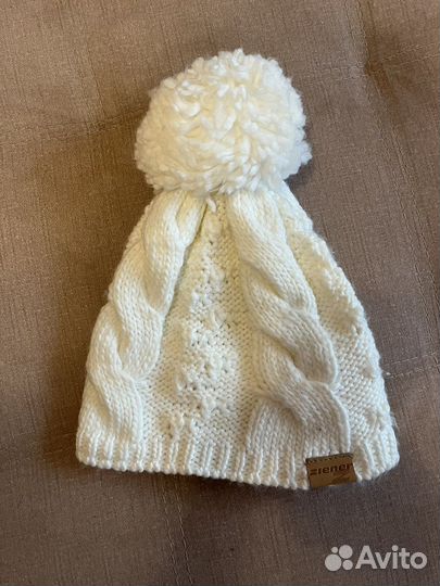 Шапка женская зимняя с помпоном