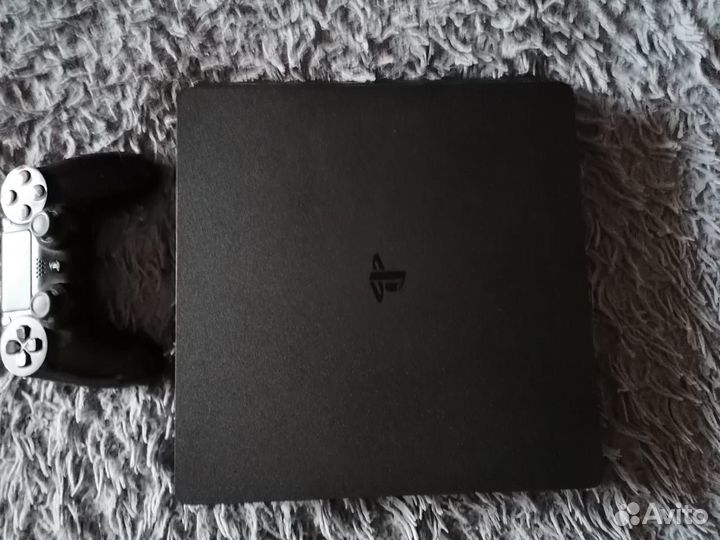 Sony PS4 slim 1tb