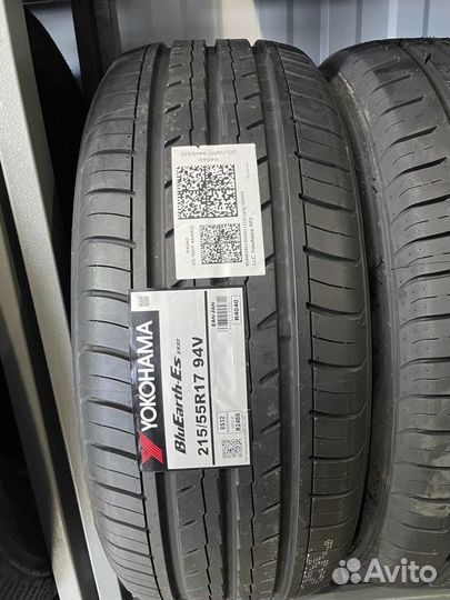 Yokohama Bluearth ES32 215/55 R17 94V