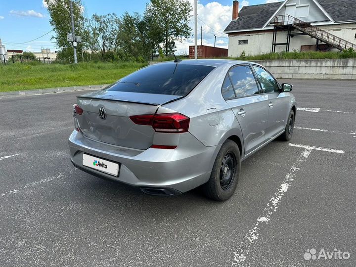 Volkswagen Polo 1.6 МТ, 2020, битый, 65 000 км