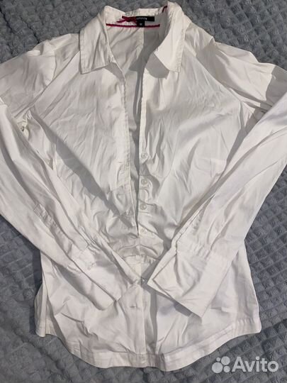 Рубашка белая с вырезом