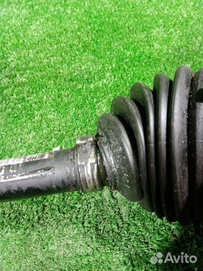 Привод передний левый Volkswagen Polo 9N BKY (1.4)