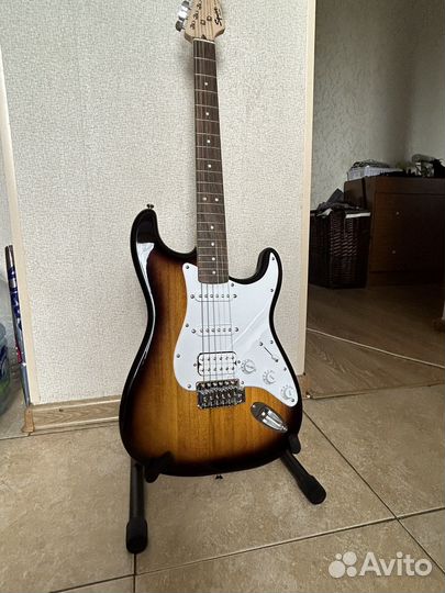 Электрогитара fender squier bullet Stratocaster