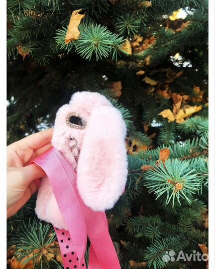 Роскошный пушистый меховой чехол на iPhone