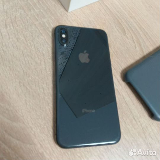 iPhone X, 64 ГБ