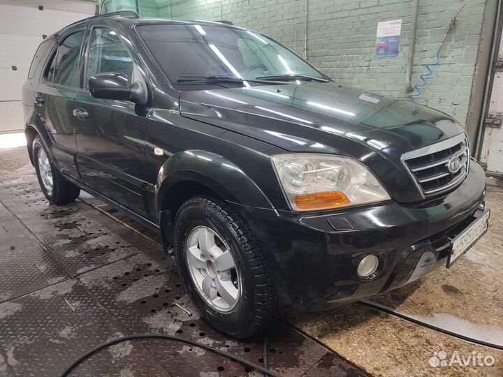 Вакуумный насос на kia Sarento 2008г