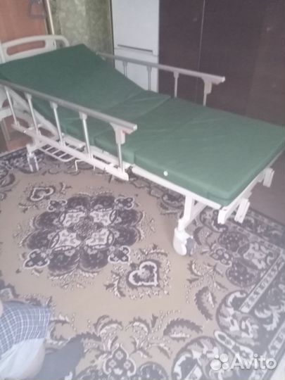 Медицинская кровать для лежачих больных