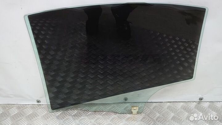 Стекло двери задней Mazda 3 BK рестайлинг (2006—20