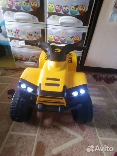 Детский квадроцикл на аккумуляторе