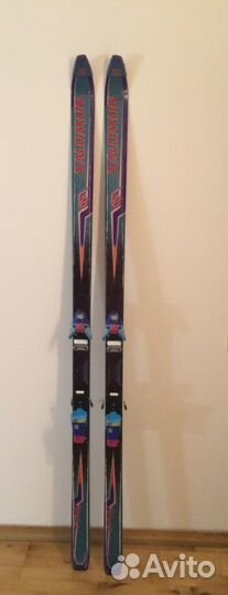 Горные лыжи Salomon + крепления